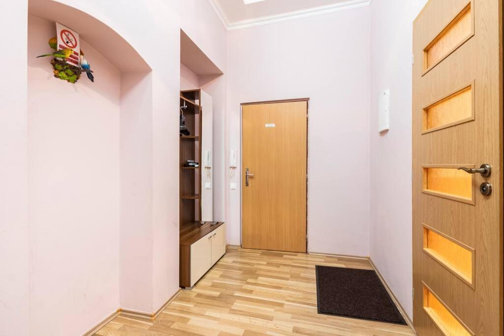 Apartment On Masaryka 39 カルロヴィ・ヴァリ エクステリア 写真